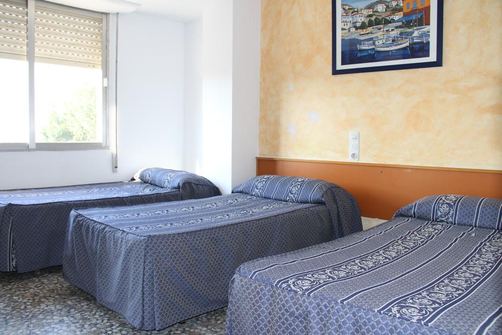 Hostal Mengual Гандия Экстерьер фото