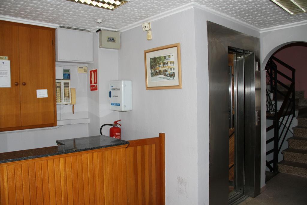 Hostal Mengual Гандия Номер фото